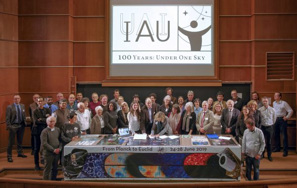 在邵逸夫奖基金会支持下，首届Shaw-IAU工作坊於2019年12月17日至19日在巴黎天体物理研究所（IAP）演讲厅完满举行。 相片提供: 国际天文学联合会
